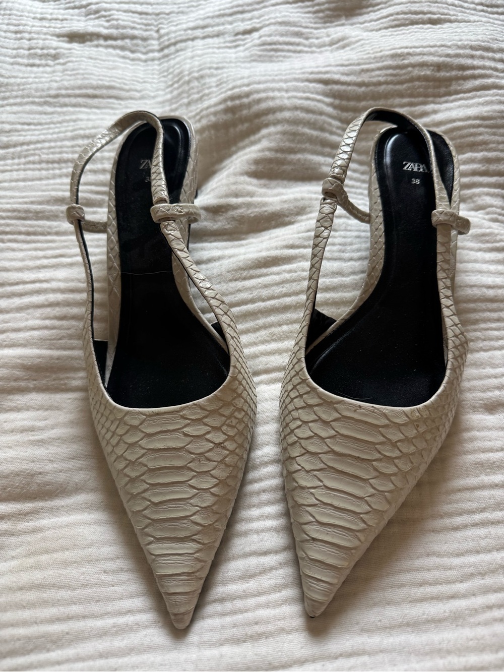 ZARA Cream Textured Pointed Slingback Mules